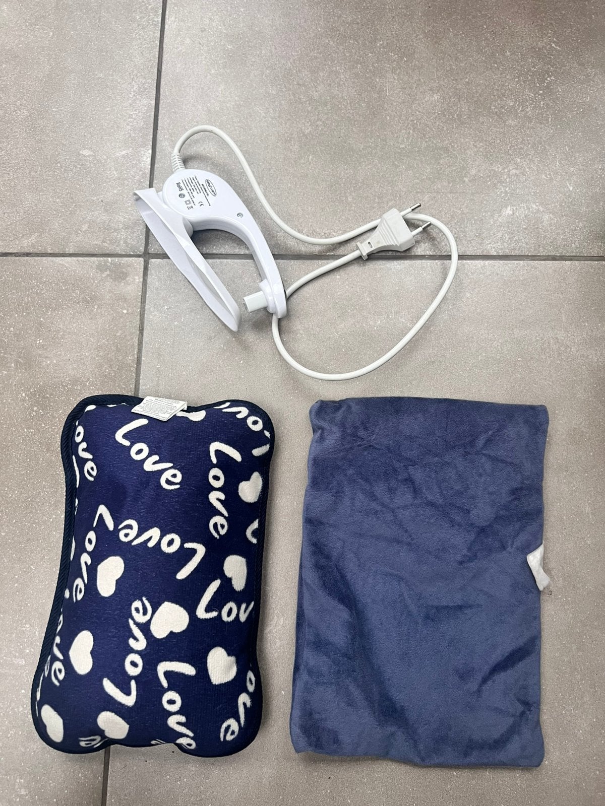 EASY 2 WARM ELEKTRISCHE OPLAADBARE WARMWATER KRUIK MET HOES, Ophalen of Verzenden, Zo goed als nieuw, Hand- en Voetverzorging