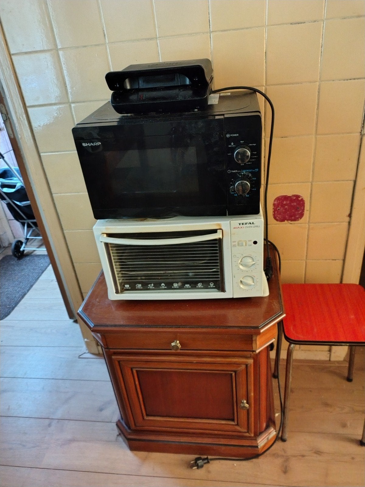 1 x tosti apparaat en een magnetron, Ophalen, Gebruikt