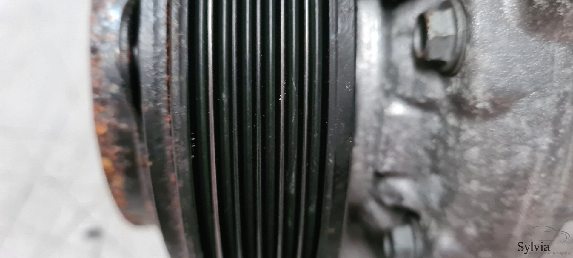 Foto 4 van Aircopomp Airco compressor N20 N47 BMW 1 / 3 / 5 / X1 / Z4 S