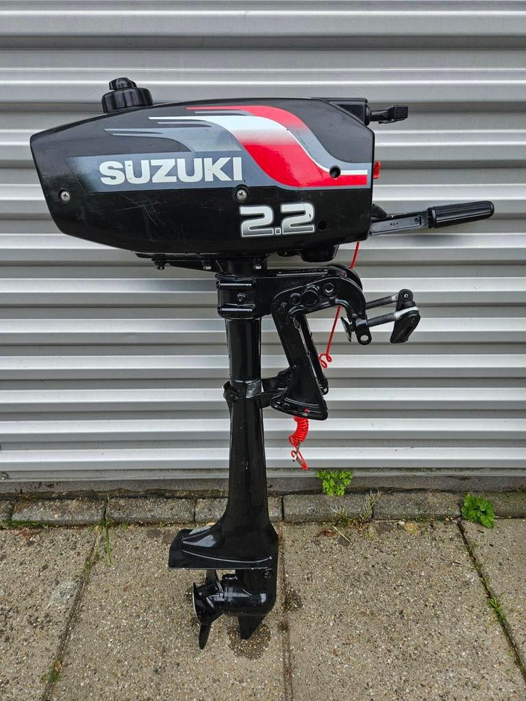 Zuinige Suzuki DT2.2 pk buitenboordmotor - Zeer nette staat, Watersport en Boten, Ophalen, Minder dan 5 pk, Zo goed als nieuw