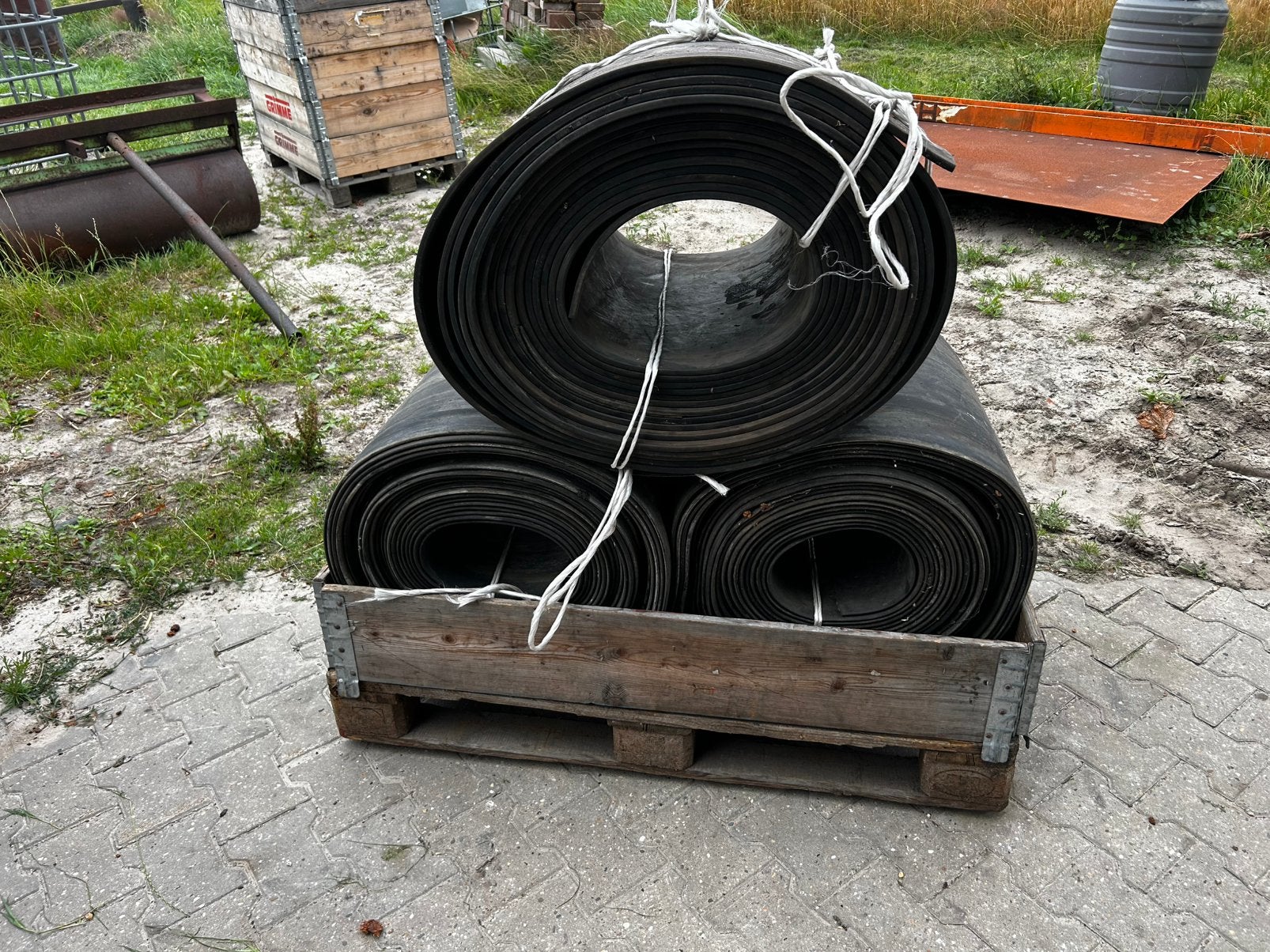 Gladde rubber transportband voor stal of rijbak
