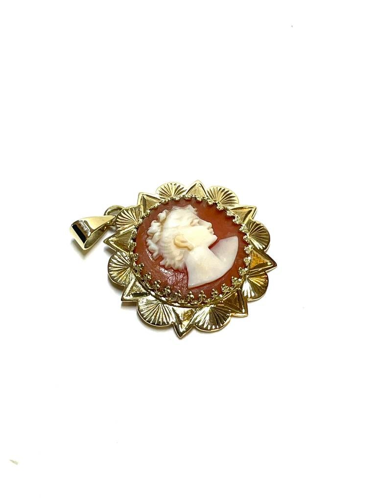 14k gouden hanger met een camee, Overige voorstellingen, -, -, Ophalen of Verzenden