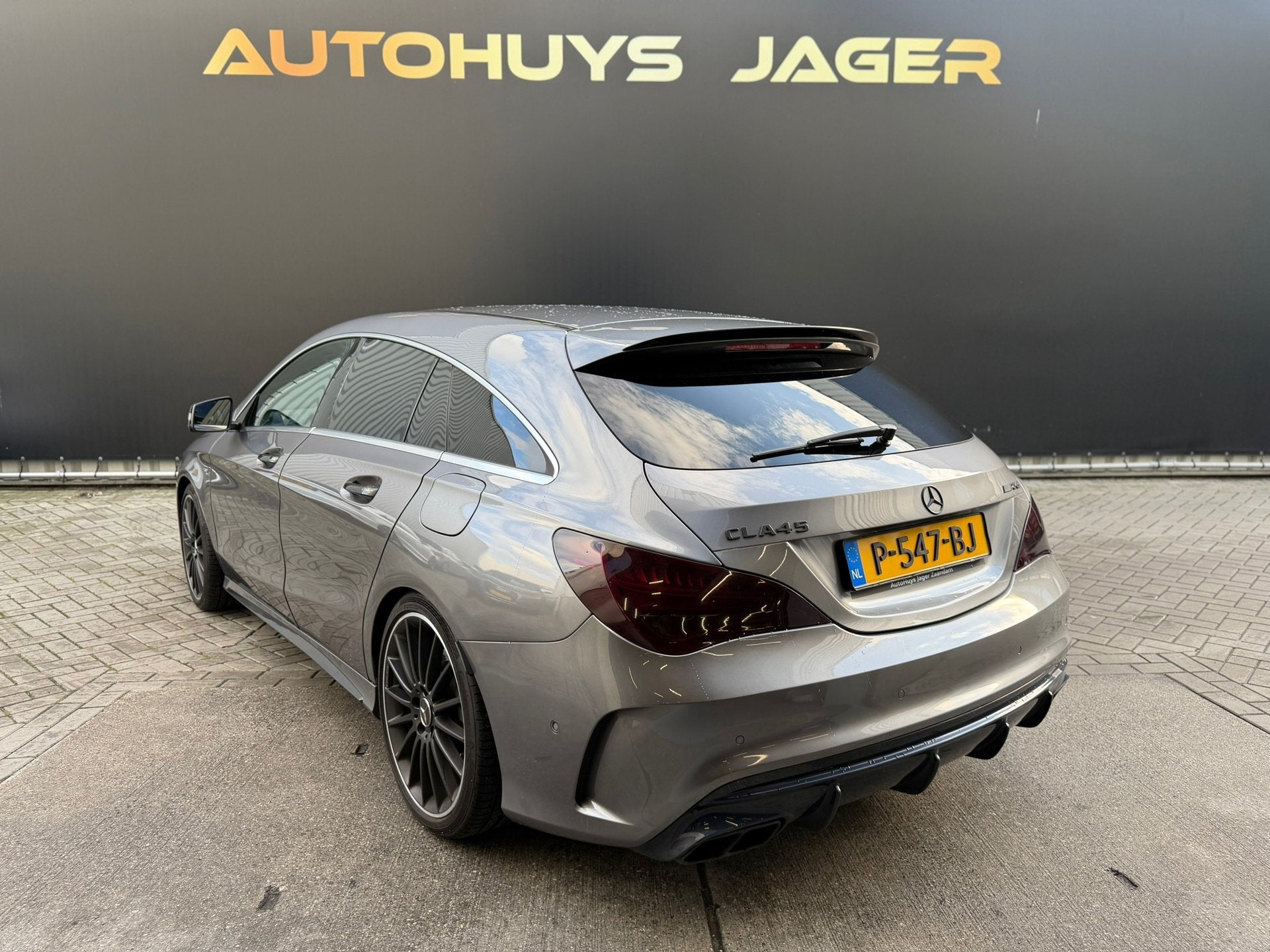 Mercedes-Benz CLA-klasse Shooting Brake AMG 45 4MATIC Orange, Automaat, CLA, Gebruikt, 4 cilinders