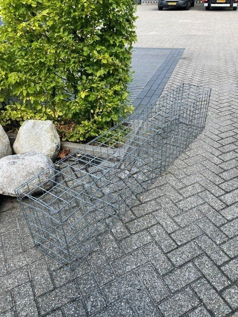 Schanskorf / Steenkorf, 205x30x60 cm, Nieuw, Bevers Steencentrum, Canadabaan 10, Nistelrode, Ophalen