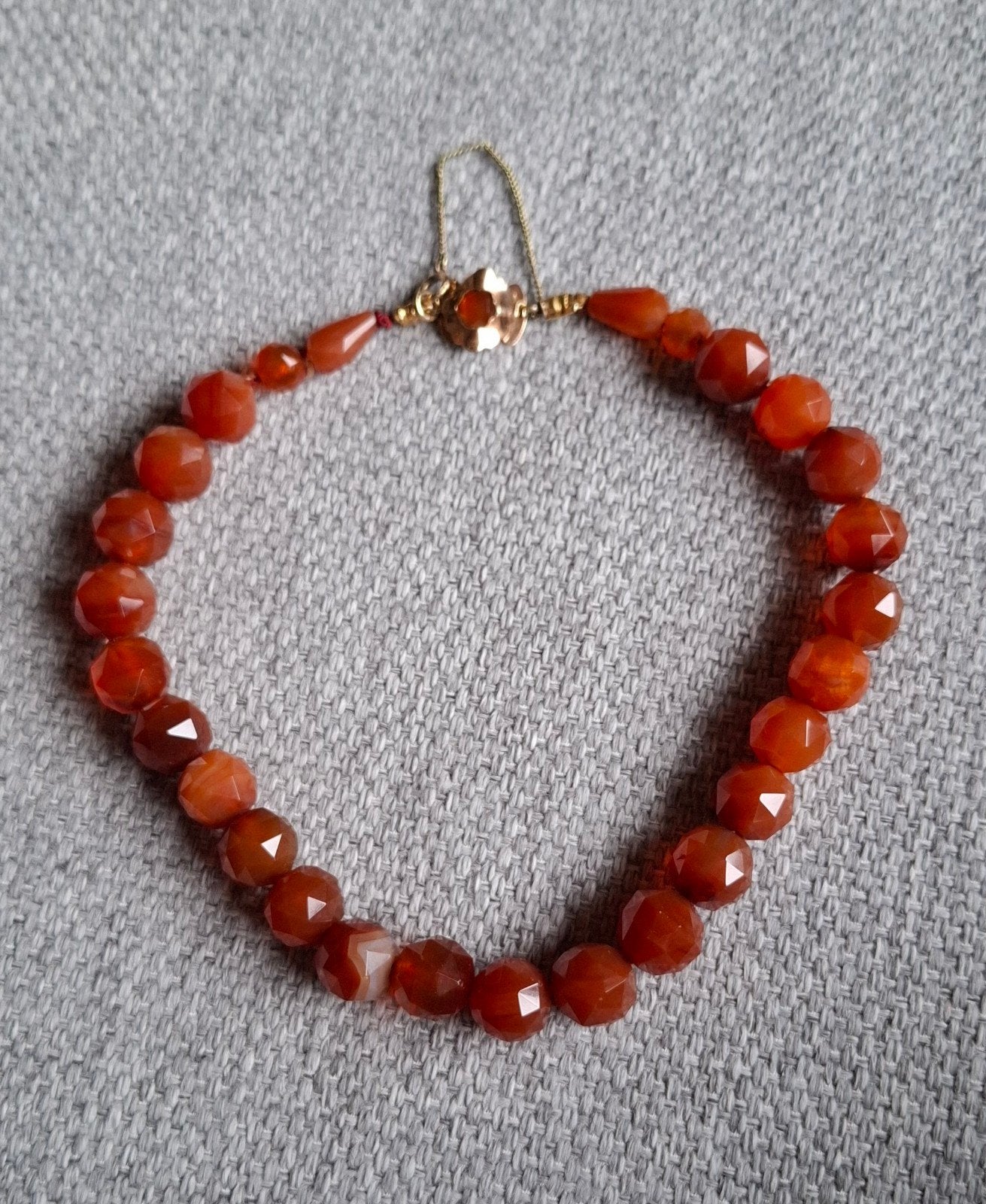 Vintage Collier met Carneool edelsteenkralen., Gebruikt, Oranje, Ophalen of Verzenden, Met edelsteen