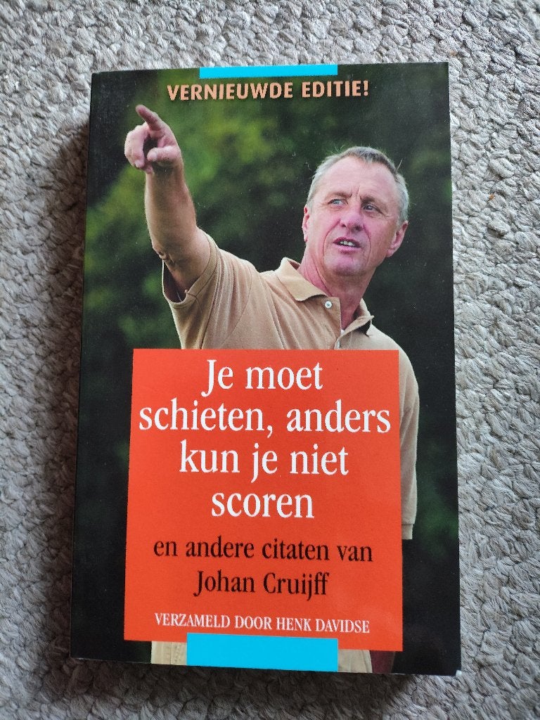 Je moet Schieten Johan Cruijff Vernieuwde editie, Ophalen of Verzenden, Zo goed als nieuw, Balsport