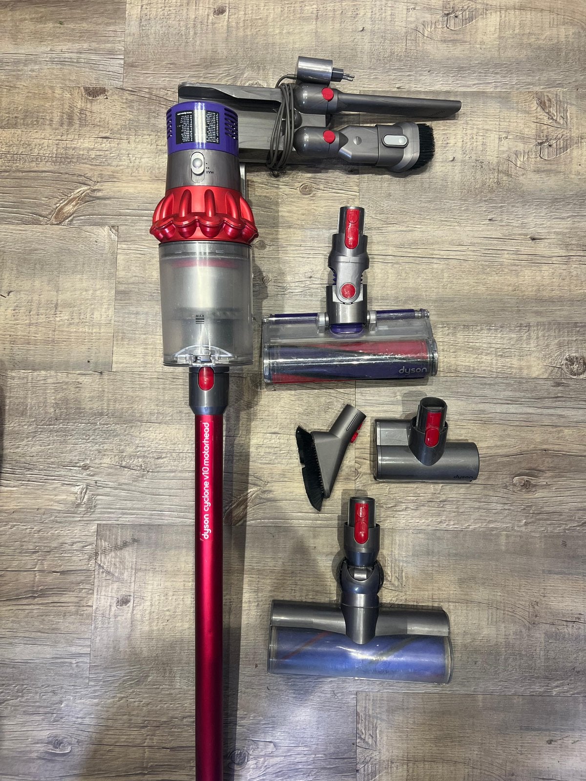 Dyson V10 Motorhead steelstofzuiger, Witgoed en Apparatuur, Stofzuigers, Ophalen of Verzenden, Zo goed als nieuw, Dyson, Geschikt voor tapijt