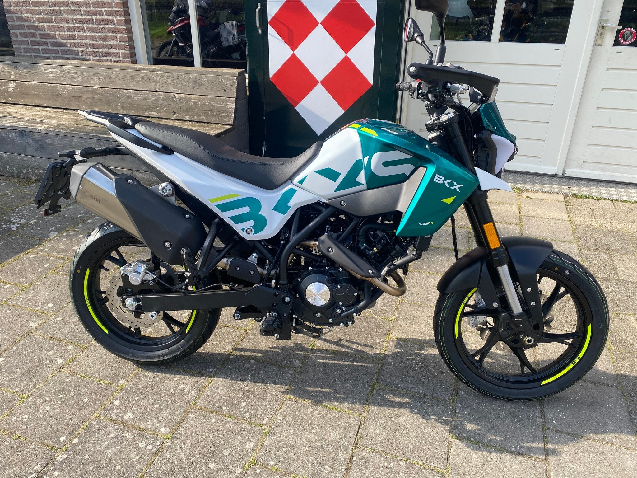 Benelli BKX 125 S ABS A1 (bj 2026), Strada Fornace Vecchia 30
61122  Pesaro, IT, Bedrijf, Support@benelli.com, 125 cc