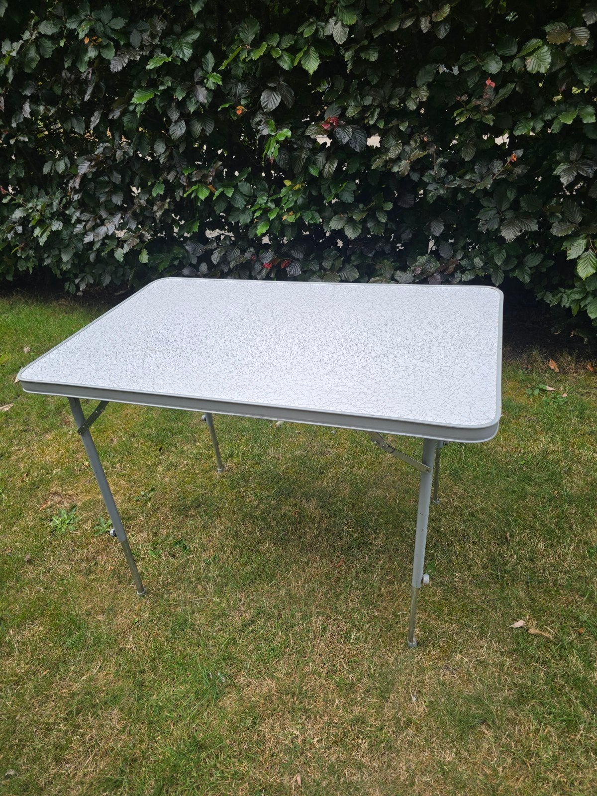 Crespo kampeertafel, Caravans en Kamperen, Ophalen, Gebruikt, Campingtafel