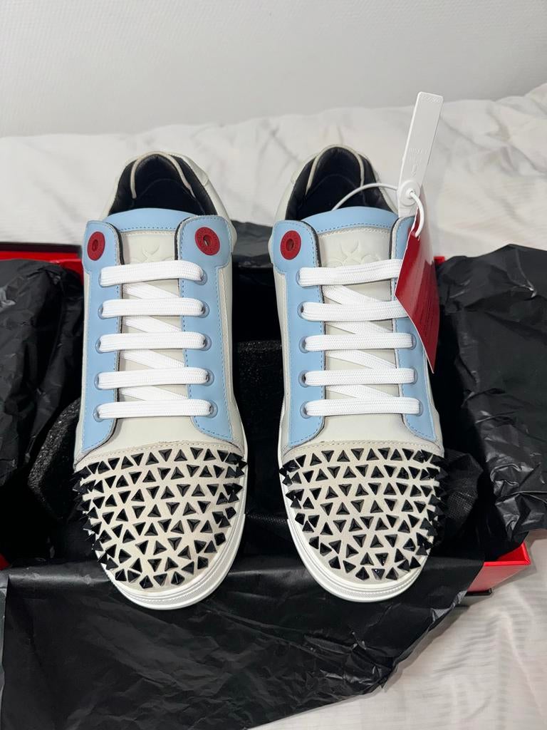 Royaums sneakers met studs - Nieuw in doos, Overige kleuren, Nieuw, Ophalen of Verzenden, Sneakers of Gympen
