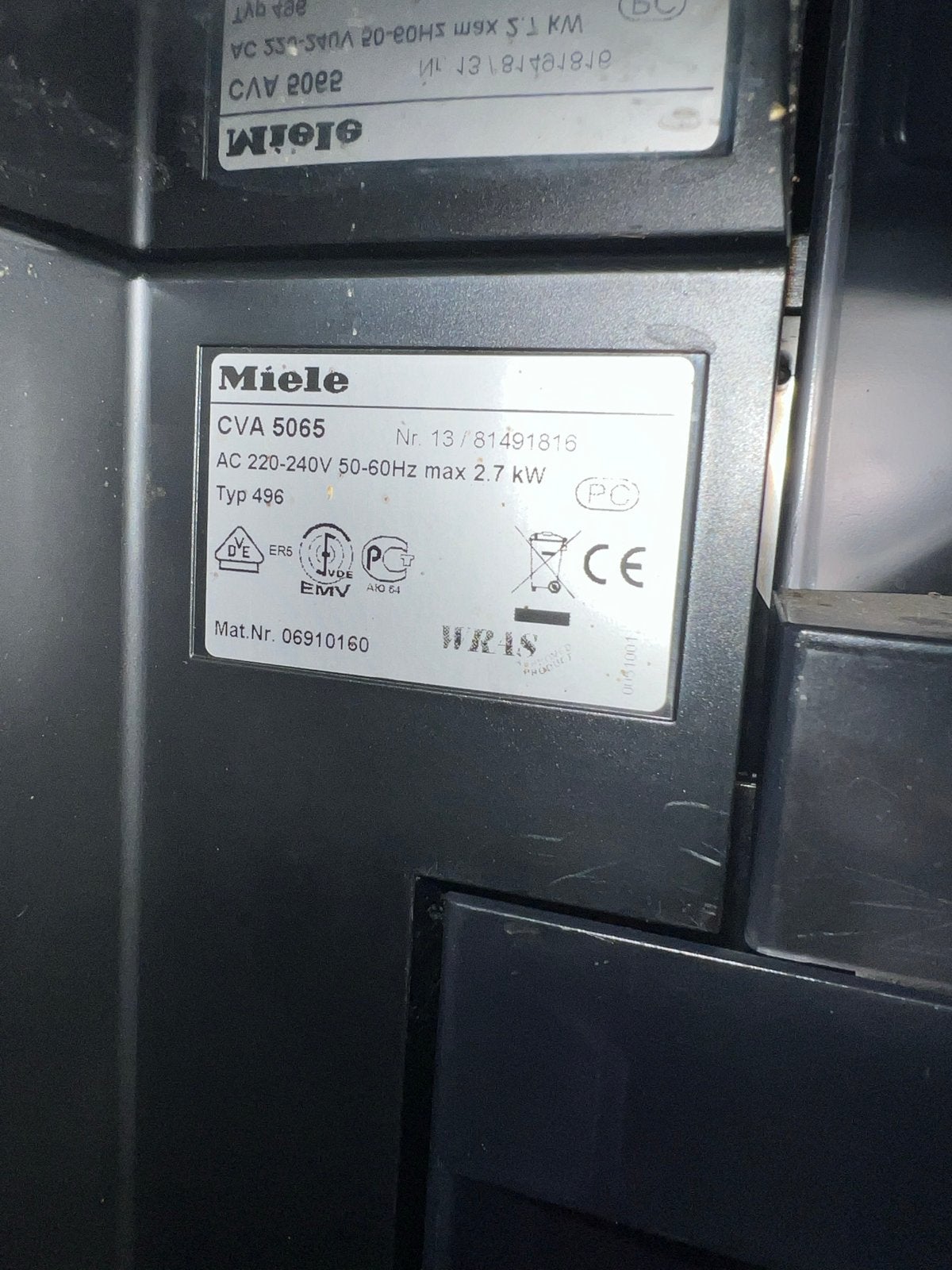 Miele CVA 5065 Inbouw Koffiemachine - met melkopschuimer, Afneembaar waterreservoir, 10 kopjes of meer, Koffiemachine, Zo goed als nieuw