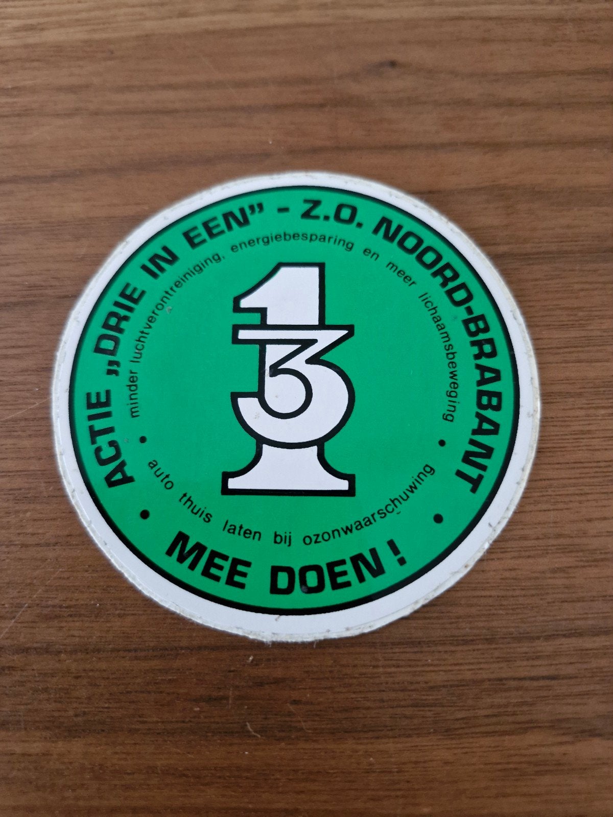 11228 Vintage 'Actie Drie in Een' Sticker Z.O. Noord-Brabant, Ophalen of Verzenden, Gebruikt