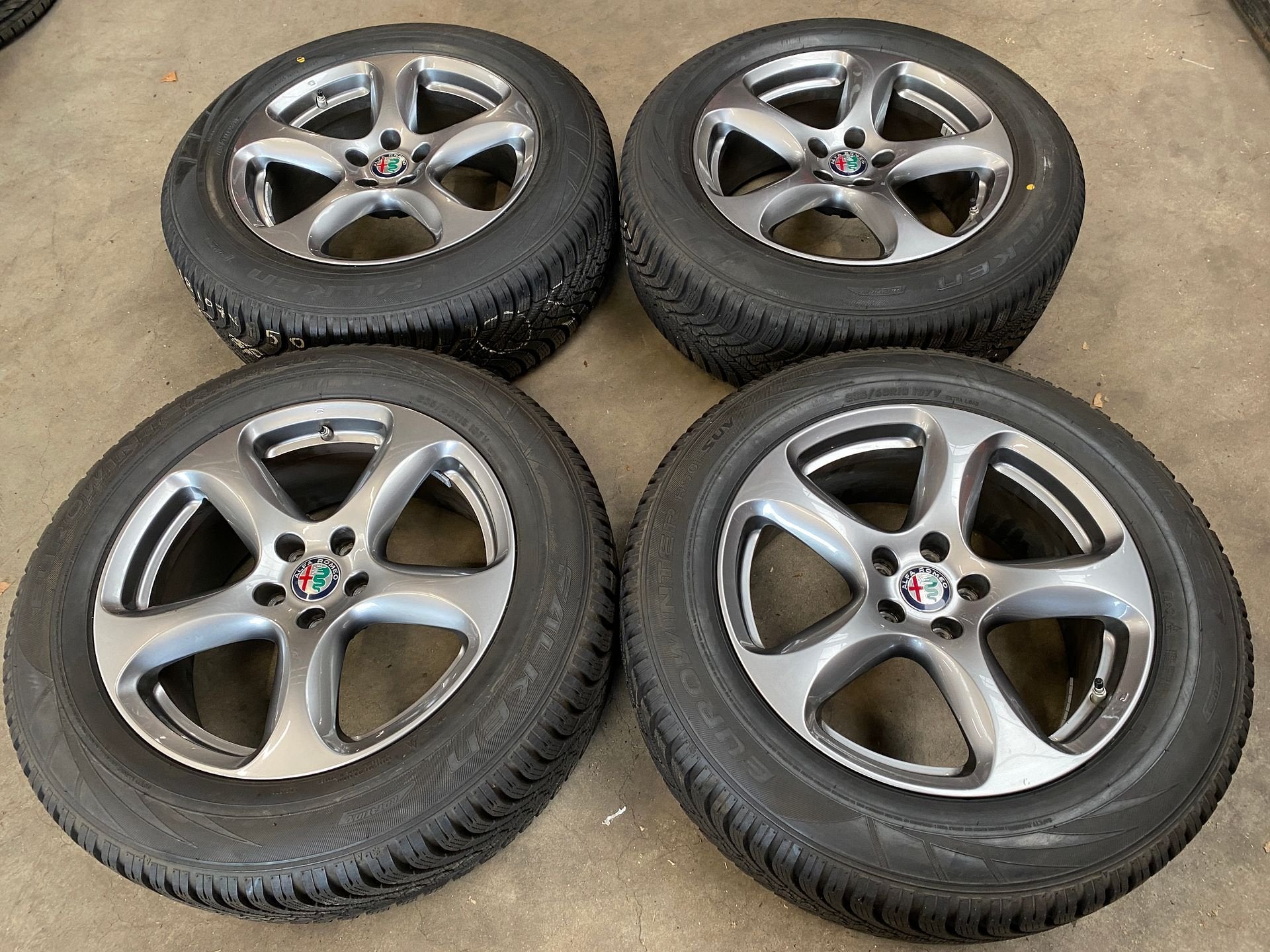 18 inch originele velgen + winterbanden Alfa Romeo STELVIO, 18 inch, Gebruikt, -, -