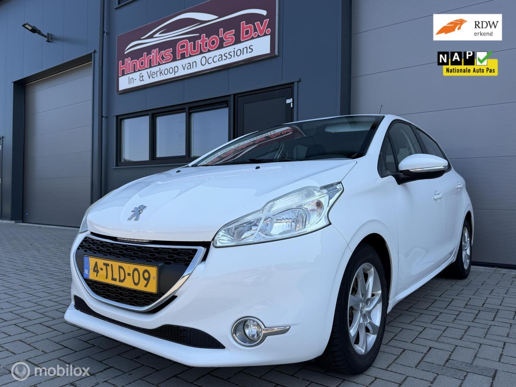 Peugeot 208 1.6 e-HDi Blue Lease, Auto's, Peugeot, Voorwielaandrijving, Euro 5, Gebruikt, 4 cilinders