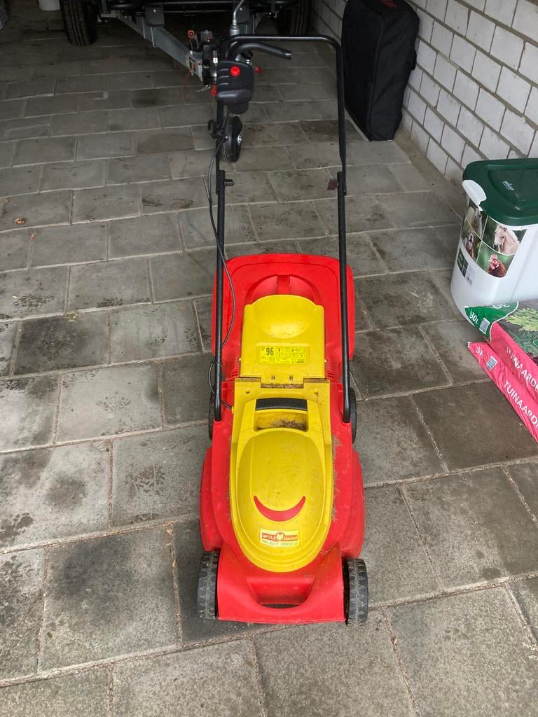 Elektrische grasmaaier - Wolf-Garten, Cirkelmaaier, Elektrische grasmaaier, Ophalen of Verzenden, Zo goed als nieuw