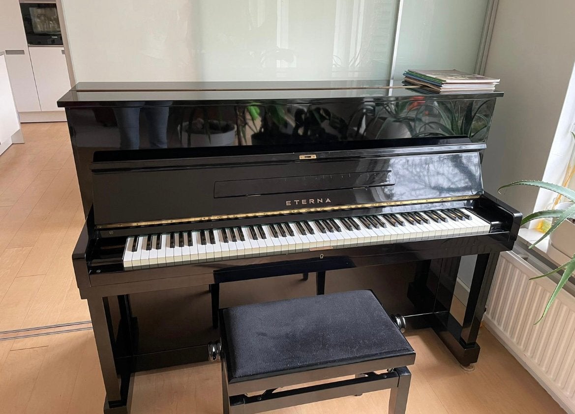 Eterna Piano, zwart, glans, met kruk, Muziek en Instrumenten, Piano's, Ophalen, Gebruikt, Zwart, Piano