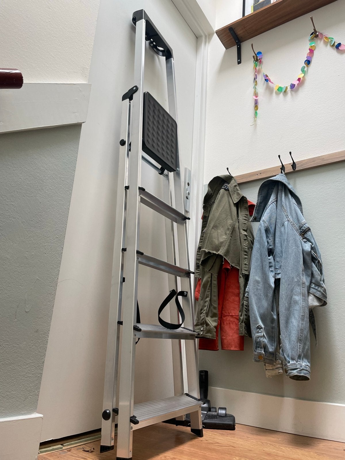 Nieuwe inklapbare huishoudtrap, 5 treden, ongeopend, Doe-het-zelf en Verbouw, Ladders en Trappen, Ophalen, Trap, Nieuw, Opvouwbaar of Inschuifbaar
