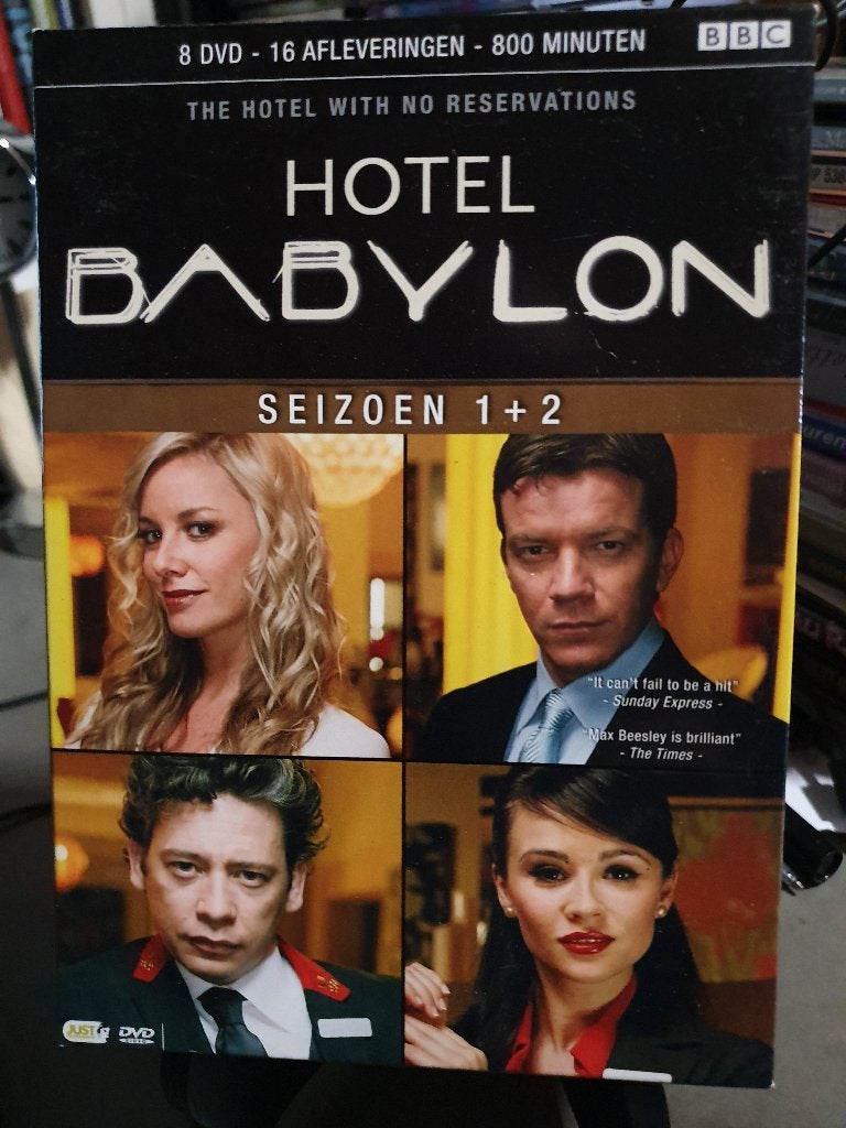 Hotel Babylon seizoen 1 en 2 8DVD, Alle leeftijden, Ophalen, Zo goed als nieuw