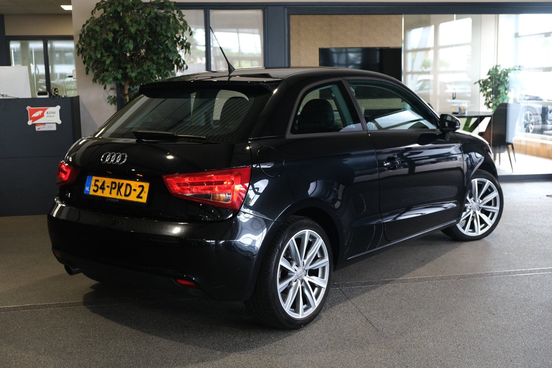 Audi A1 1.2 TFSI Ambition Pro Line Business 86PK Navi Leder, Auto's, Audi, Voorwielaandrijving, Euro 5, 86 pk, 4 cilinders