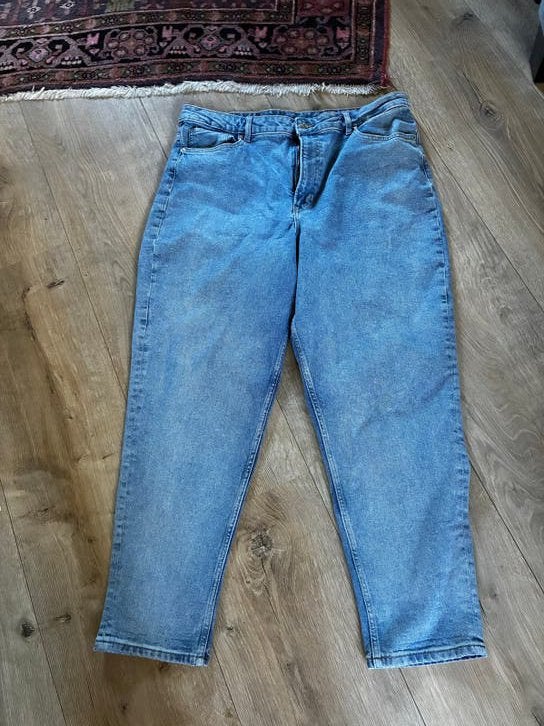 H&M Divided Jeans - Zo goed als nieuw maat 50, Kleding | Heren, Ophalen of Verzenden, Gedragen, Blauw, Overige jeansmaten