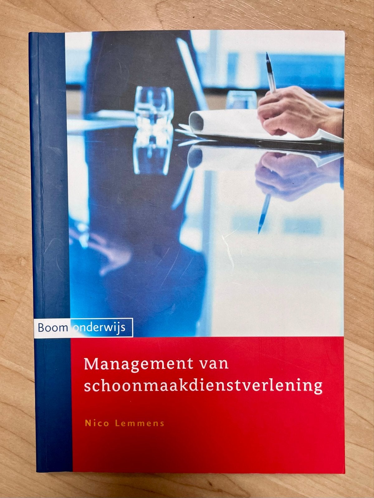 Management van schoonmaakdienstverlening - Nico Lemmens, Ophalen of Verzenden, Gamma, Zo goed als nieuw, HBO