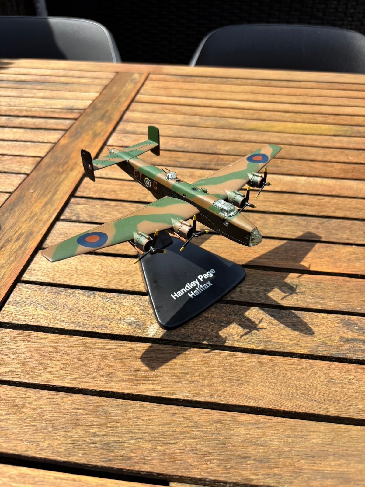 Handley Page Halifax 1/144, Overige merken, 1:144 tot 1:200, Ophalen of Verzenden, Zo goed als nieuw