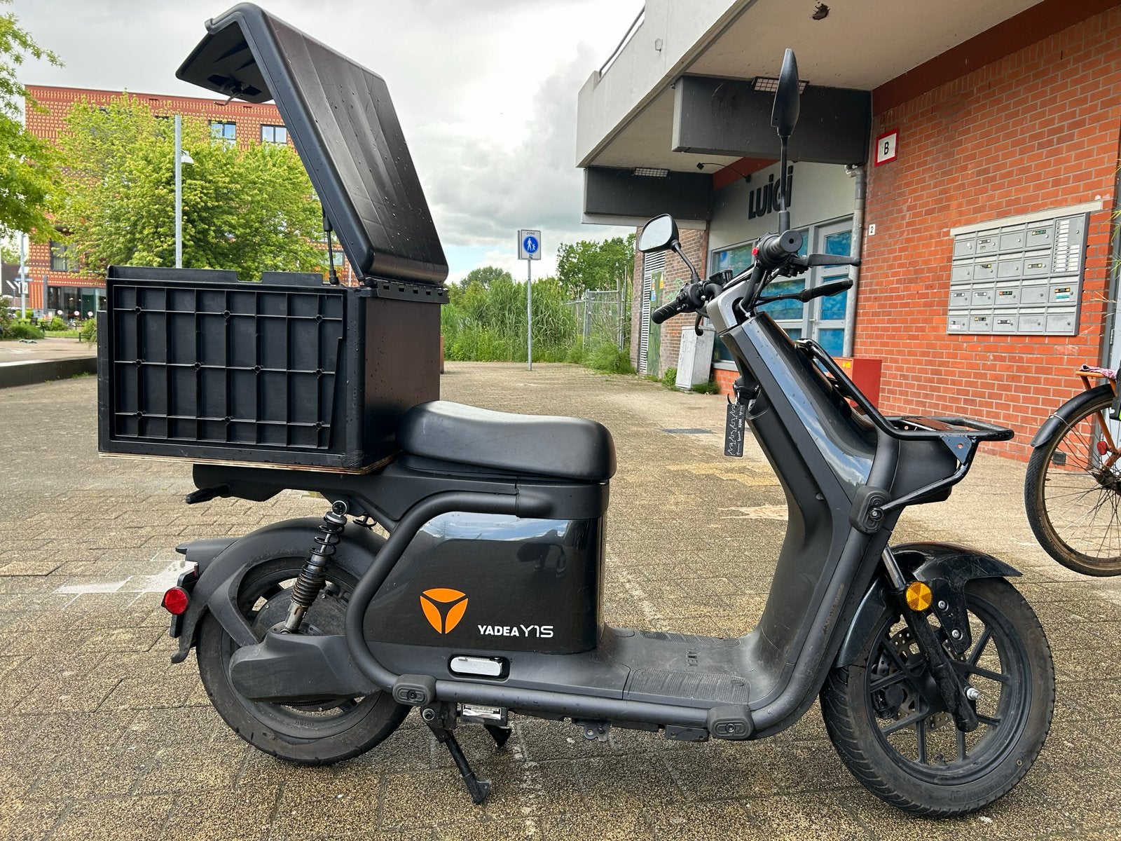 2025 Yadea Y1S Elektrische Scooter met vier Accu, Gebruikt, Elektrisch, Ophalen, Overige merken