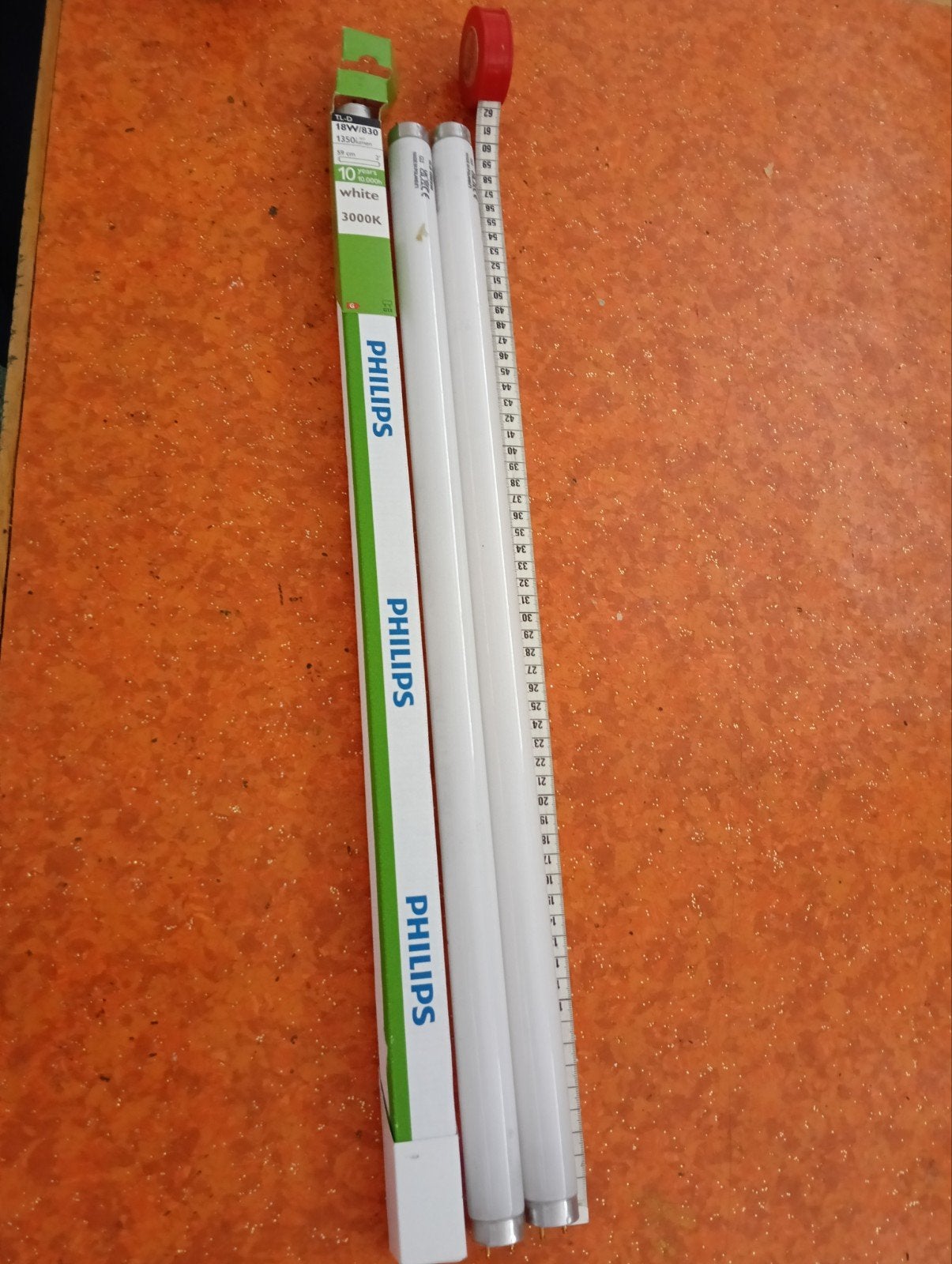 3 TL-D lampen (2 nieuw, 1 gebruikt) - Philips 18W/830, Ophalen, Nieuw, Overige fittingen, Warm wit