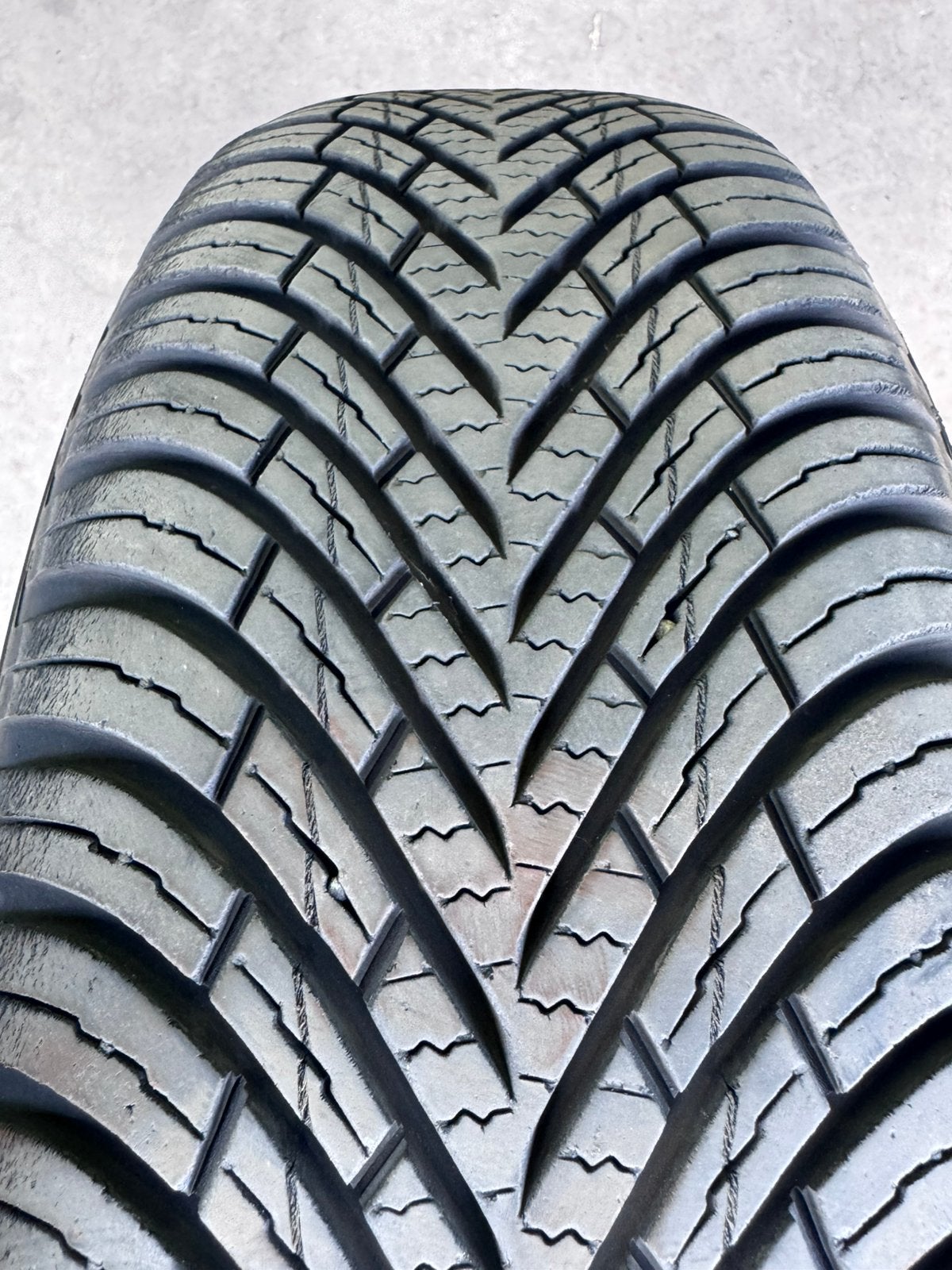 2 x vredestein quatrac 165-60-15, Ophalen, Gebruikt, 15 inch, All Season