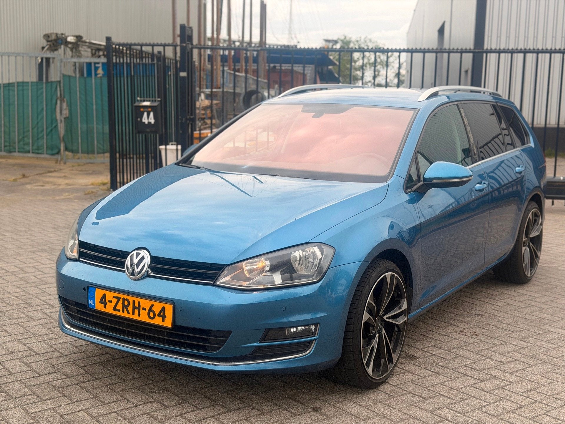 Volkswagen Golf Variant 1.2 TSI Business Edition Automaat Cl, Euro 5, Gebruikt, 4 cilinders, Blauw