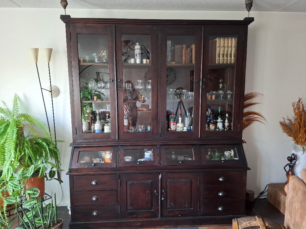 Donkere teak houten vitrine kast, Ophalen, Gebruikt, 200 cm of meer, Glas