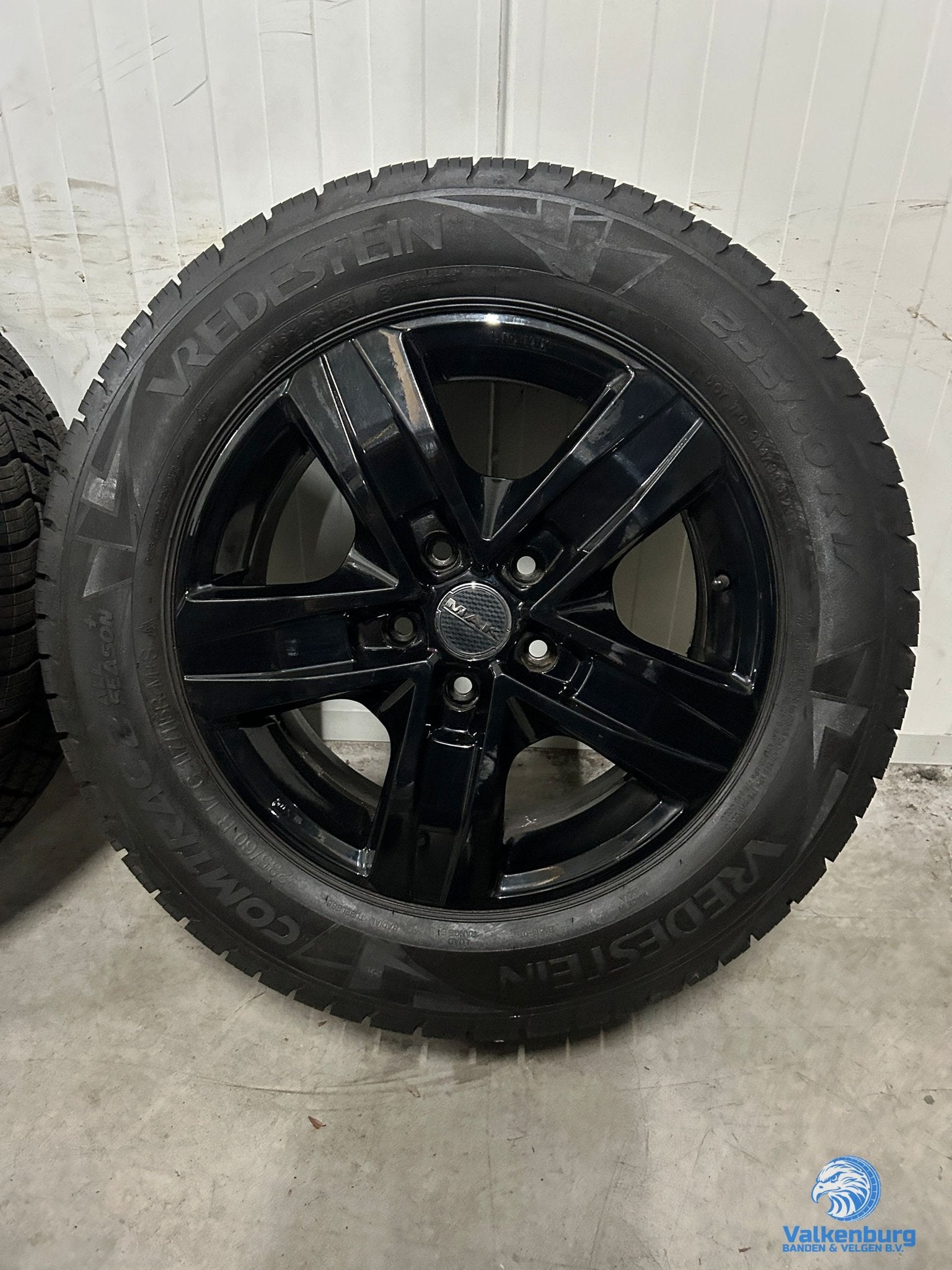 7mm! VW Crafter MAN TGE 17 inch zwarte velgen TPMS 5x120 All, -, -, Banden en Velgen, 17 inch