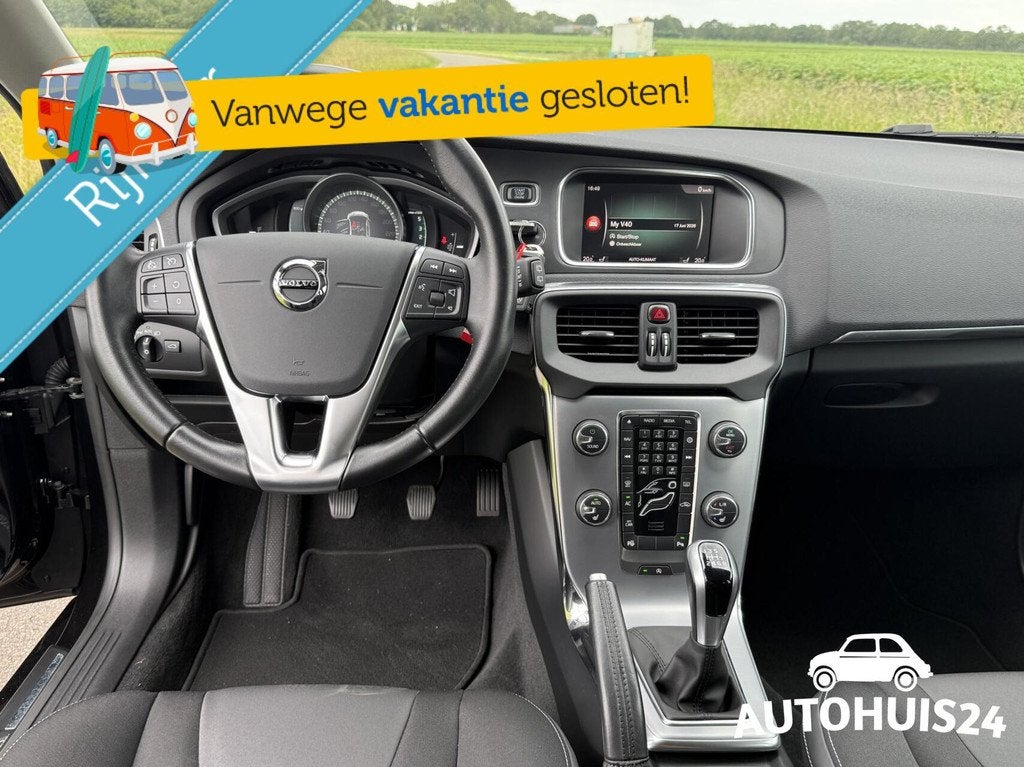 Volvo V40 2.0 D2 Nordic+ 2017|30.000km|NL-AUTO|EURO6, Auto's, Volvo, Voorwielaandrijving, Gebruikt, 4 cilinders, Leder en Stof