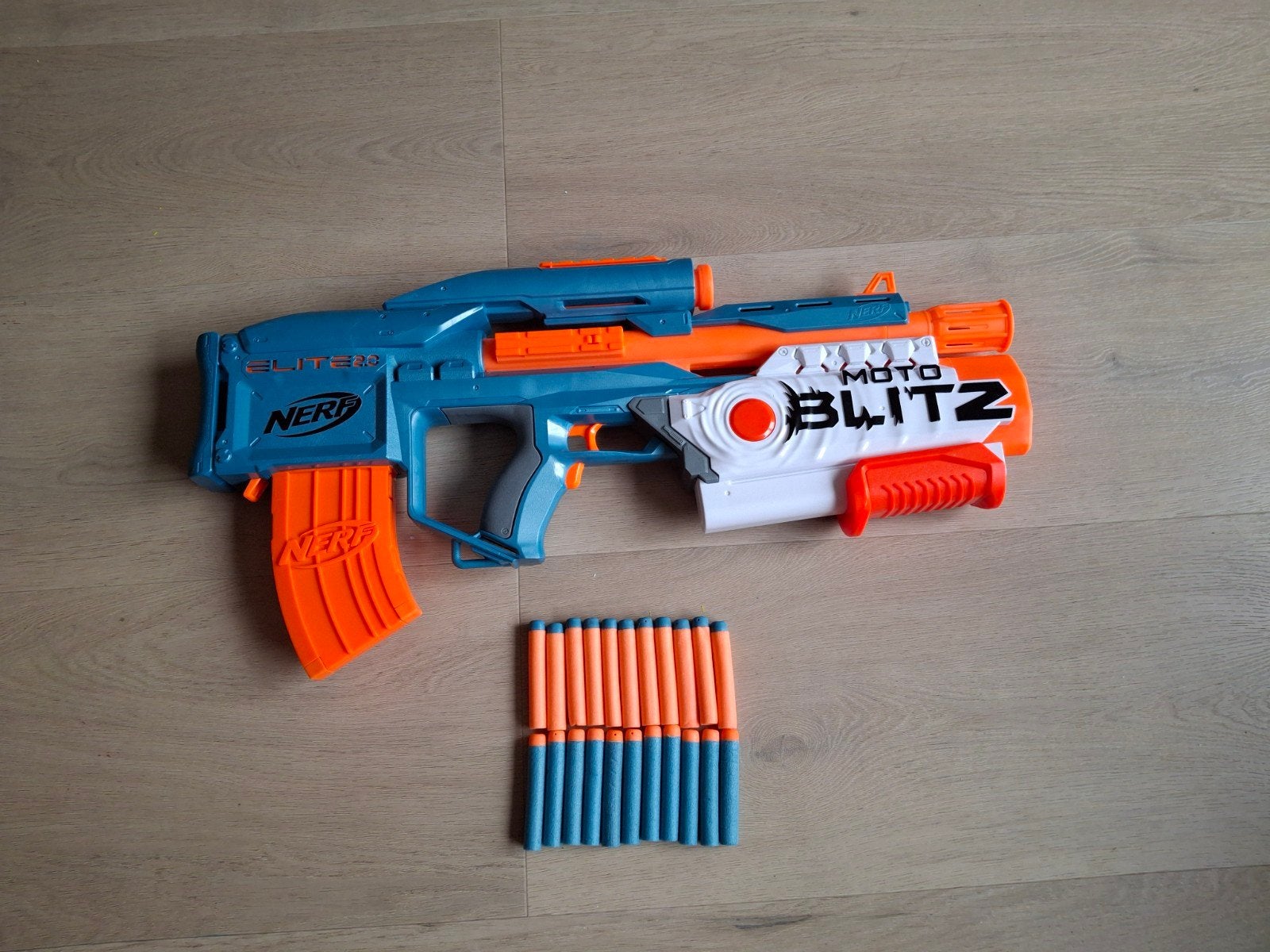 Nerf Elite 2.0. Motoblitz CS10 met pijltjes, Ophalen, Zo goed als nieuw, Jongen of Meisje