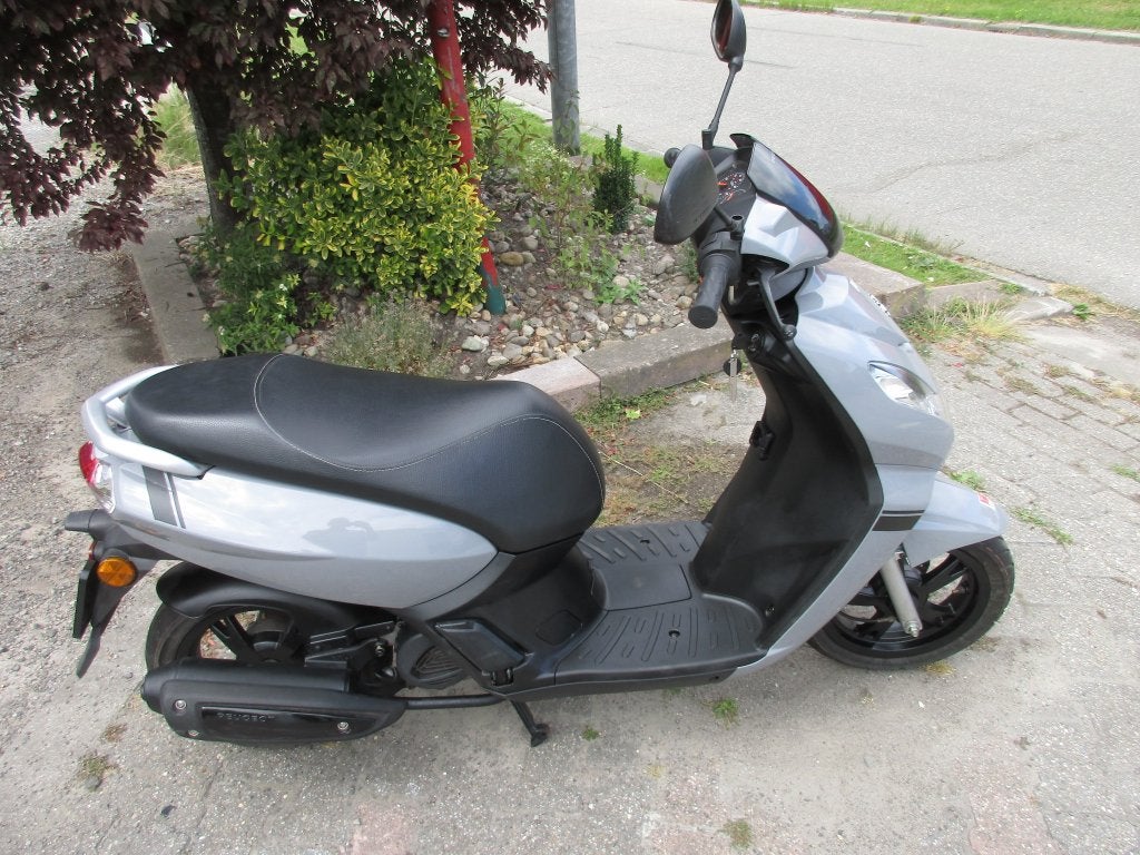 Peugeot kisbee RS snor 50 i, Fietsen en Brommers, Scooters | Peugeot, Gebruikt, Overige modellen, Onbekend, Ophalen of Verzenden