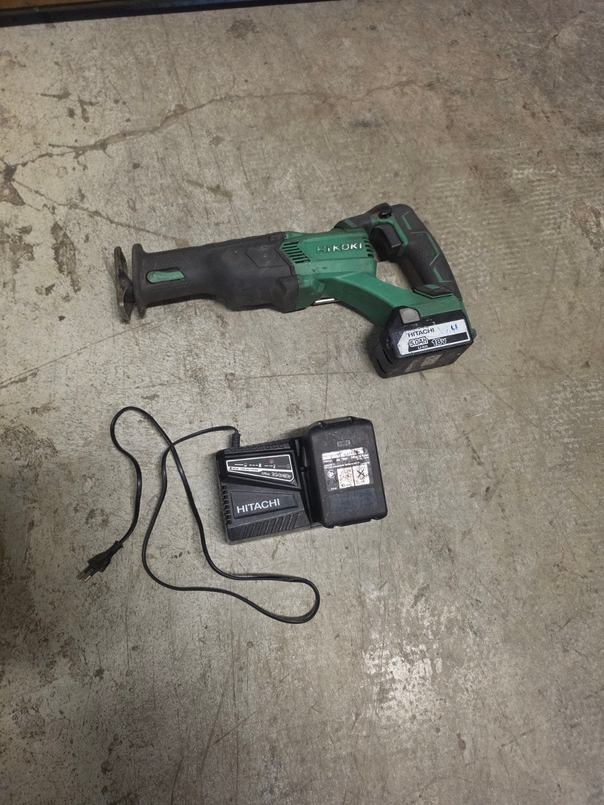 Hikoki CR18DBL accu reciprozaag - 2 accu's en lader, Ophalen of Verzenden, Gebruikt