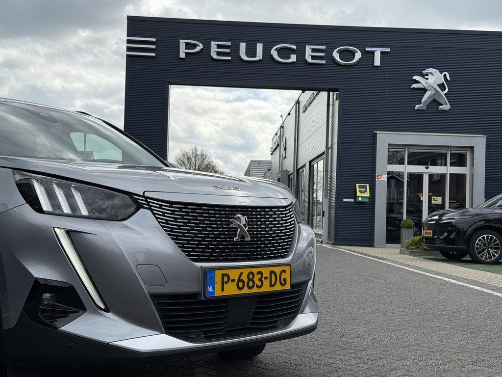 Peugeot e-2008 GT Pack 50 kWh 136PK Automaat Navigatie, Acht, Auto's, Peugeot, 136 pk, Gebruikt, Origineel Nederlands, Elektrisch