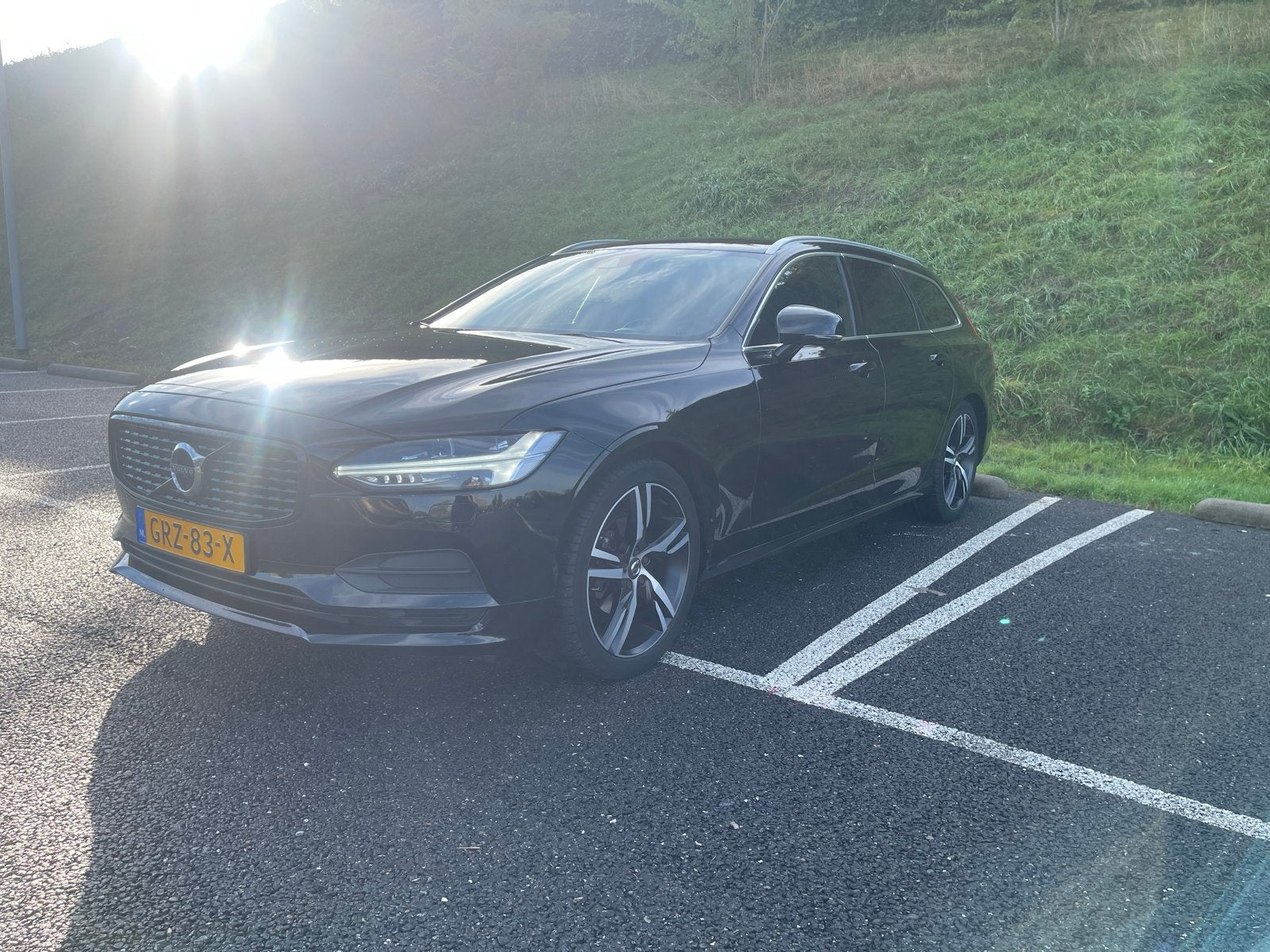 Volvo V90 D4 190pk Geartronic 2019 Zwart, 1969 cc, Leder en Stof, Zwart, Stationwagon