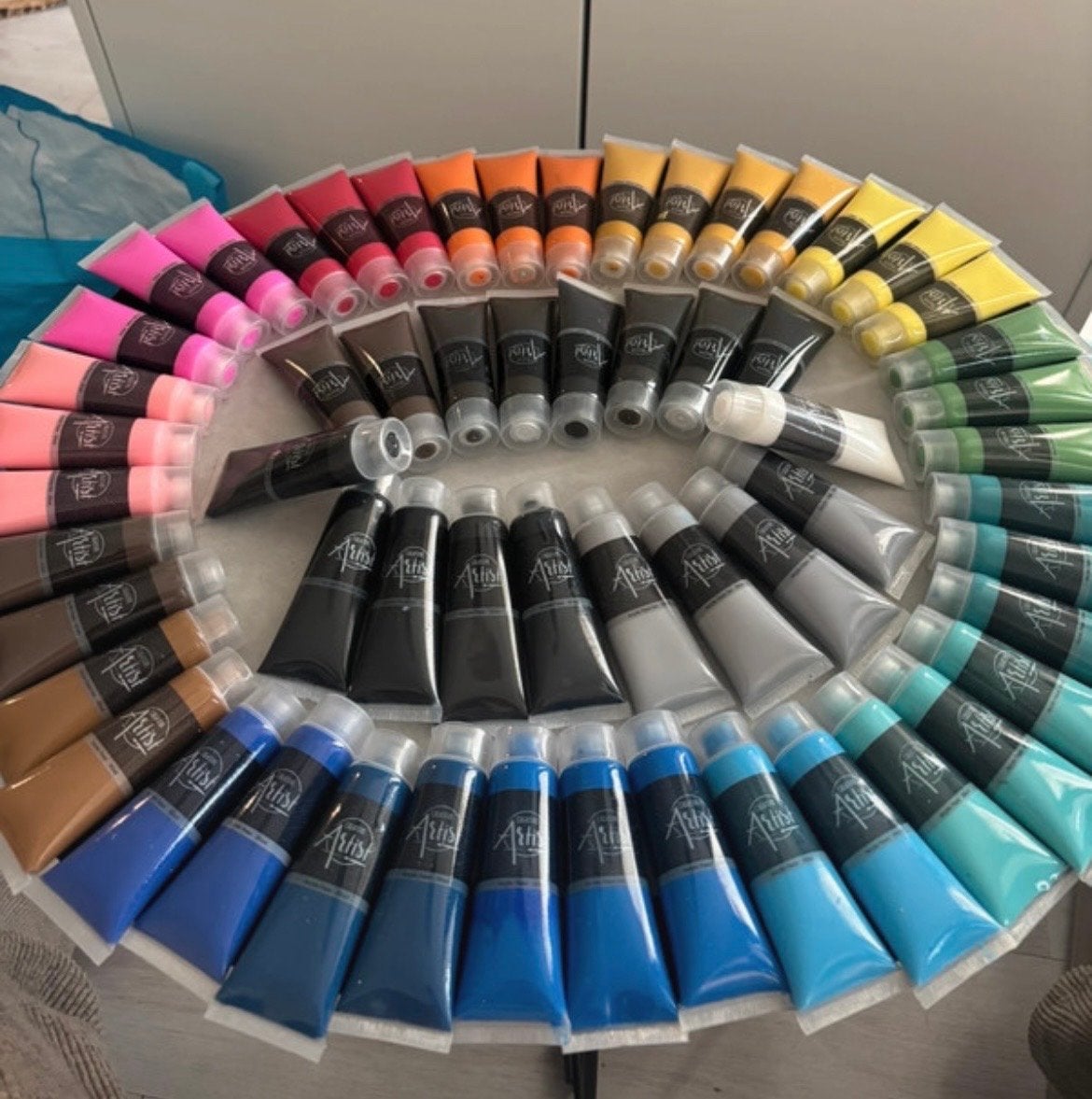 Grote set acrylverf tubes - diverse kleuren, Ophalen of Verzenden, Zo goed als nieuw, Acrylverf