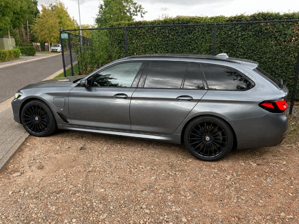 BMW 530e Hybrid M-Sport HUD PANO LASER Leder Trekhaak Memory, Ophalen, Gebruikt, BMW