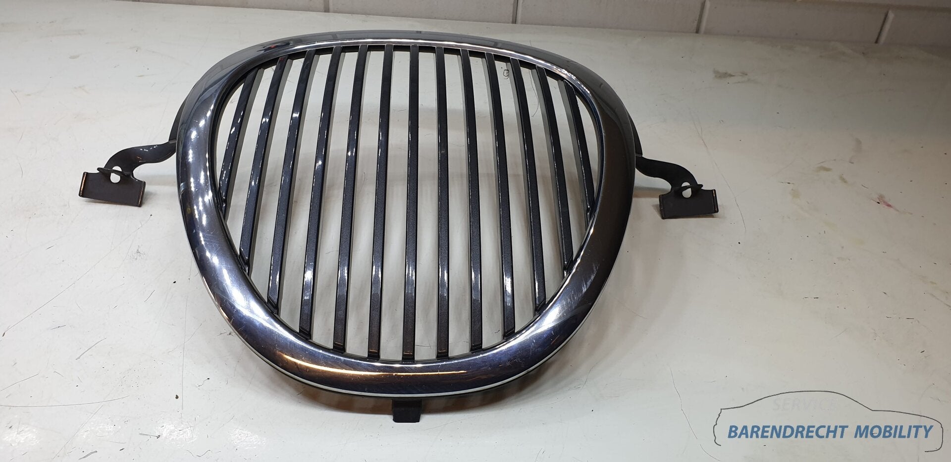 Jaguar S-Type II 2 X200 radiateur grille XR83-8A133-AA XR83-, Gebruikt, Abbey Road, Whitley 1
CV3 4LF  Coventry, Jaguar, Jaguar Land Rover Limited