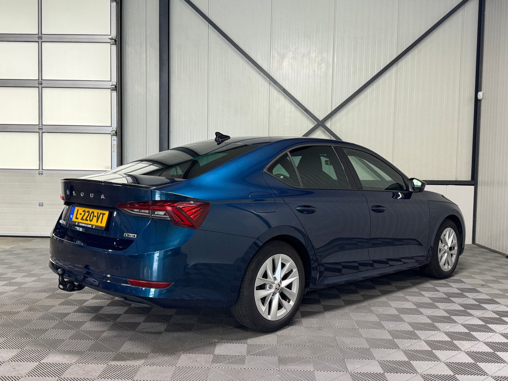Skoda Octavia 1.0 e-TSI DSG | Sport Business 5-Drs | Navi |, Automaat, Gebruikt, Euro 6, Blauw