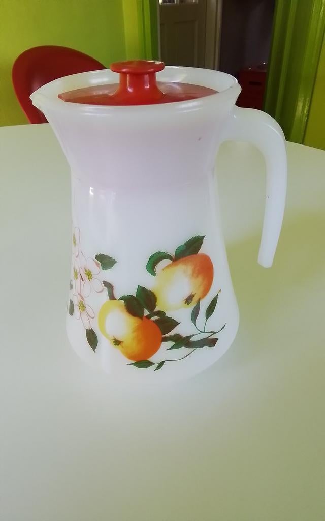 💐VINTAGE ARCOPAL FRANCE KAN 'APPLE BLOSSOM' JAREN 70, Ophalen of Verzenden, Glas, Overige stijlen, Glas of Glazen