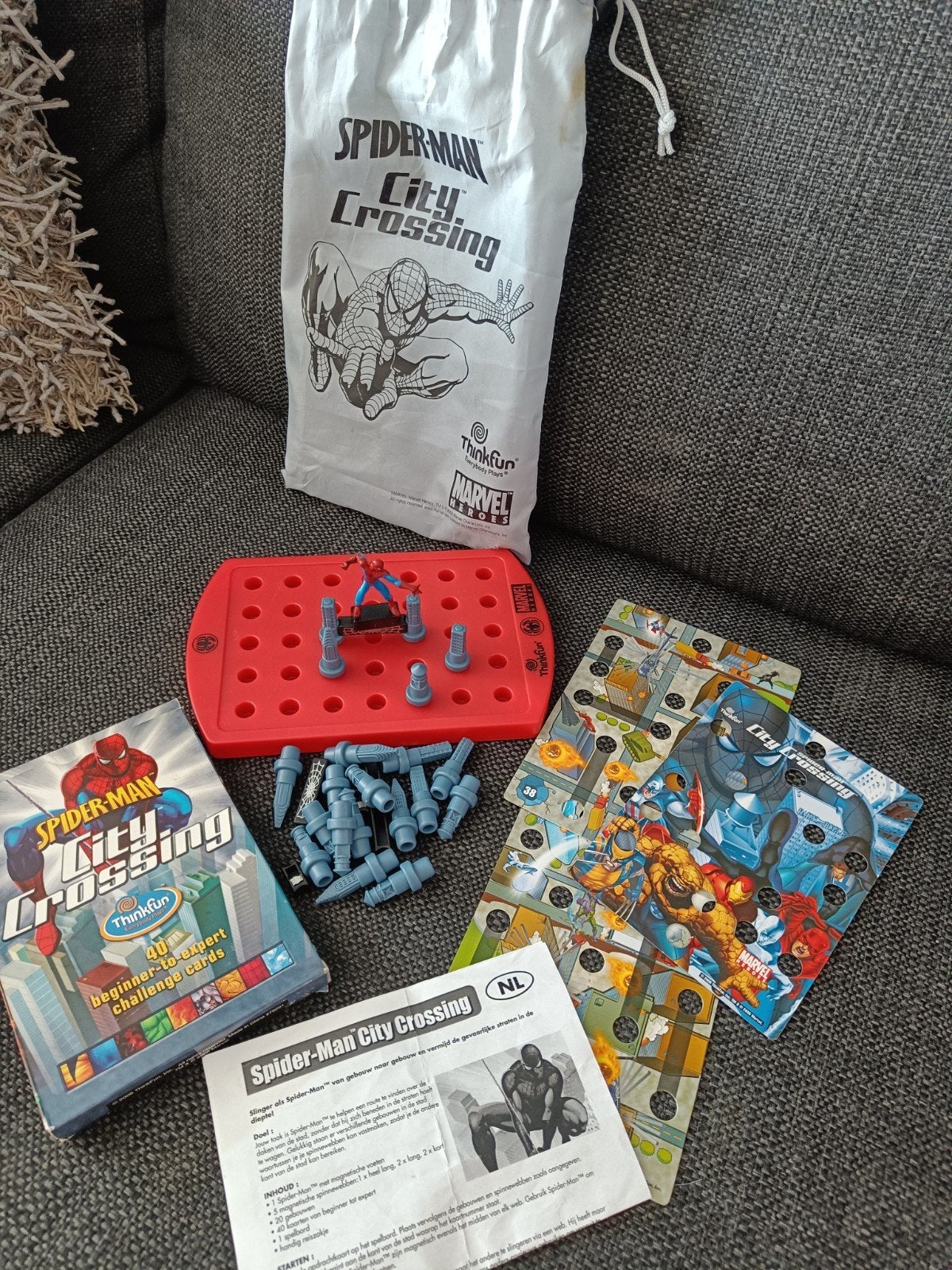 Spider-Man City Crossing Denkspel - iq ThinkFun, Een of twee spelers, Ophalen of Verzenden, Zo goed als nieuw, ThinkFun