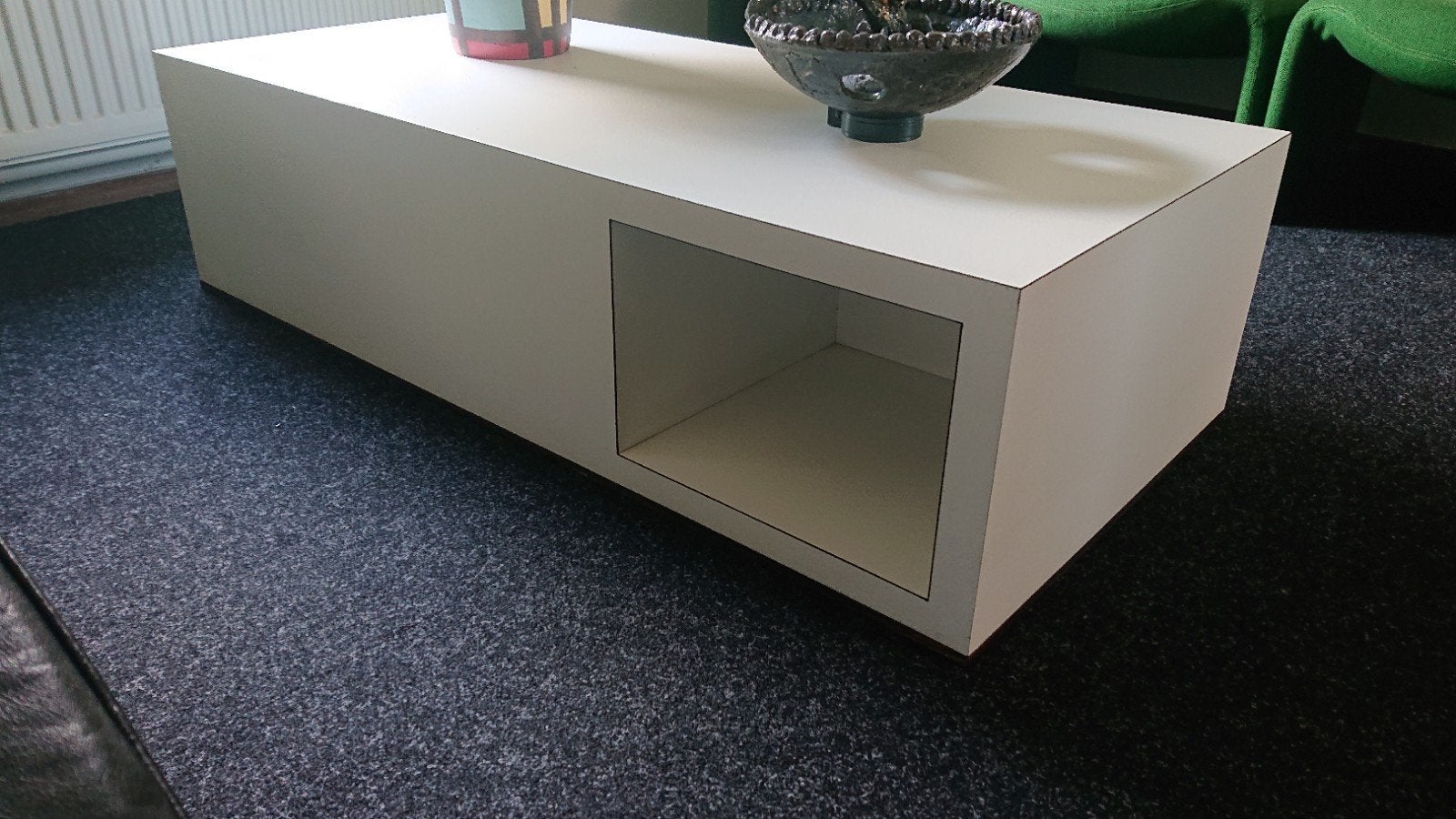 Witte salon tafel design retro vintage eenmalig stuk, Kunststof, 100 tot 150 cm, 50 tot 100 cm, Zo goed als nieuw