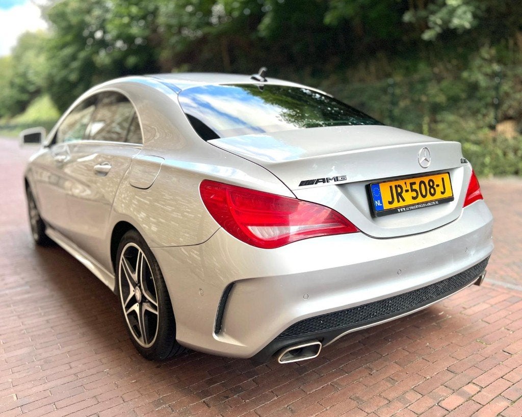 Mercedes-Benz CLA-klasse 180 Business Solution AMG Pakket, 4 cilinders, 715 kg, 122 pk, 1200 kg
