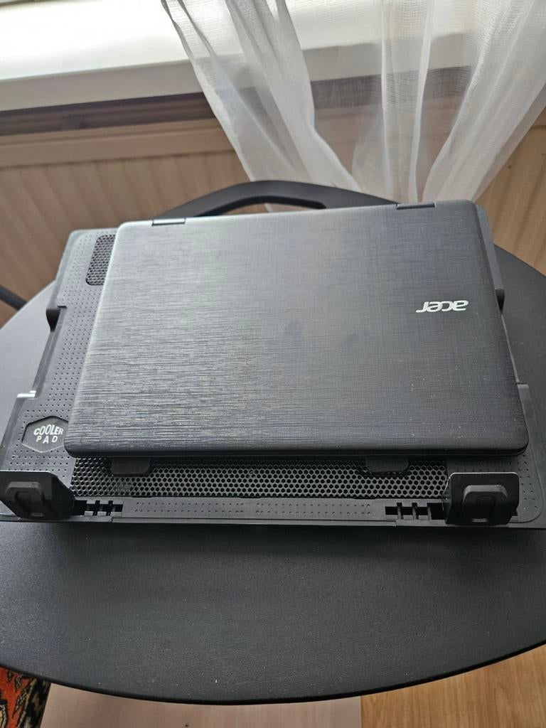 Kleine computer Acer, Spin 1 samen met een handige standaard, Ophalen
