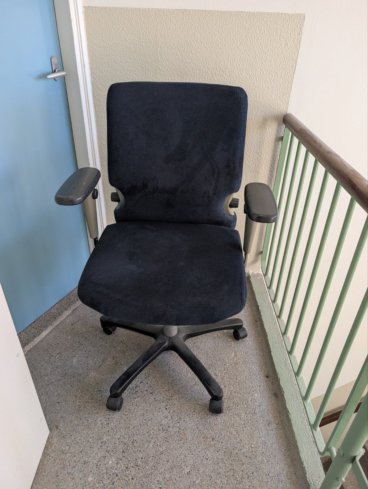 Haworth Comforto 77 Bureaustoel - donkerblauwe stof, Ophalen, Gebruikt, Blauw