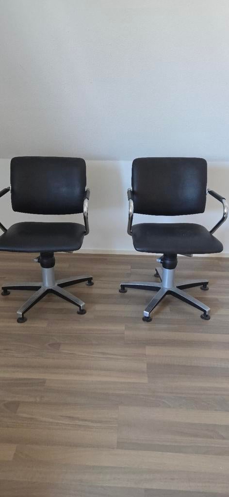 Kappers stoelen 2 stuks, Ophalen