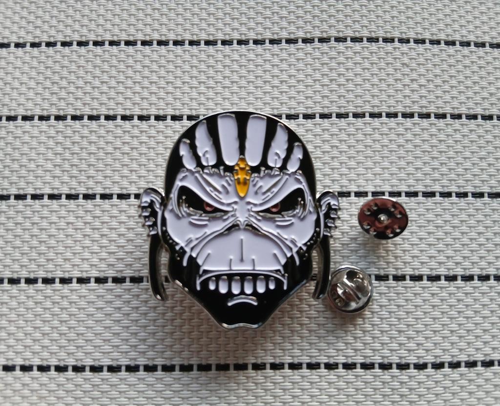 Iron Maiden  mooie pin badge speld Eddie book of souls n3, Verzenden, Nieuw, Overige typen